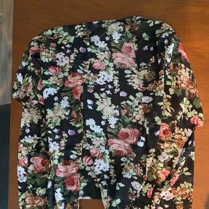 Kimono- throw over blousy jacket